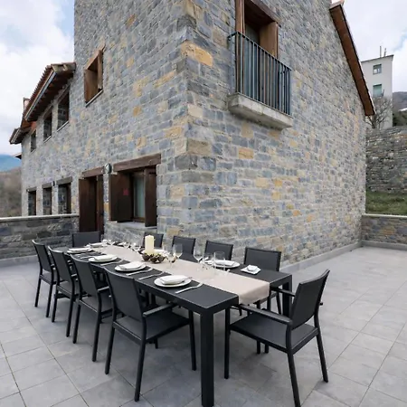 Casa Gavin L Vistas L Terraza L Wifi L Parking Сasa de vacaciones *